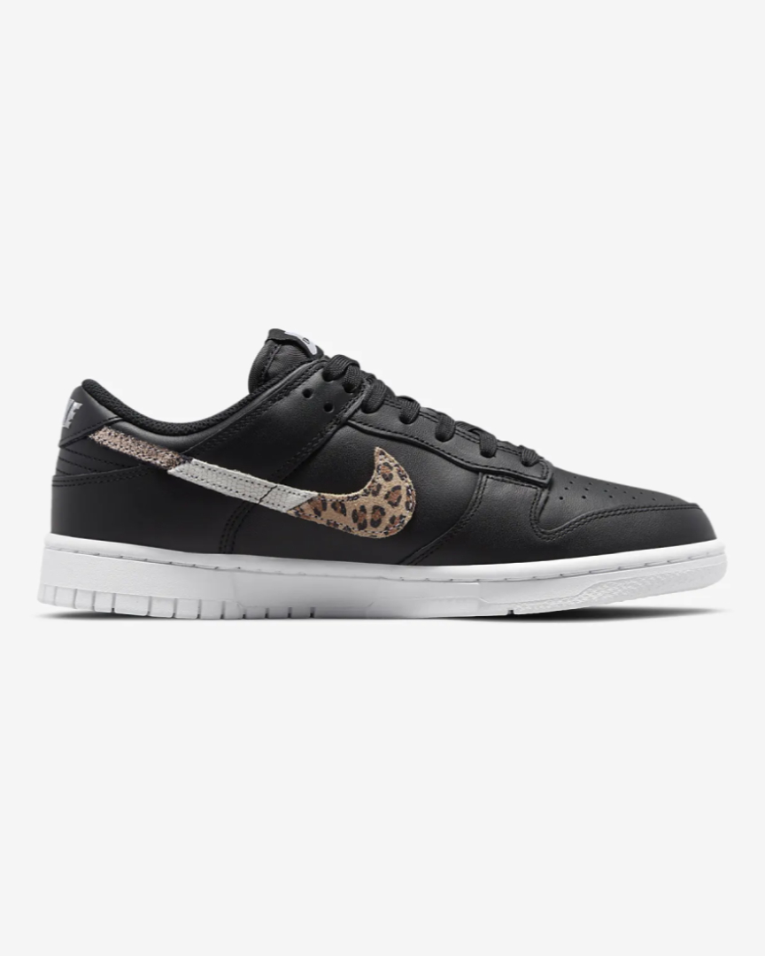 W NIKE DUNK LOW SE UK 4.5- DD7099-001